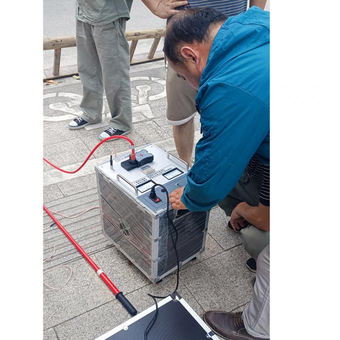 Générateur de surtensions haute tension pour les essais de défauts de flashover haute tension avec une tension d'impact de 35 kV et une énergie de décharge de 2450 J 6